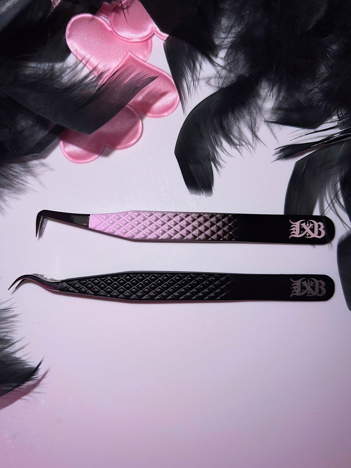 PINK POISON - BOOT TWEEZERS ♡︎