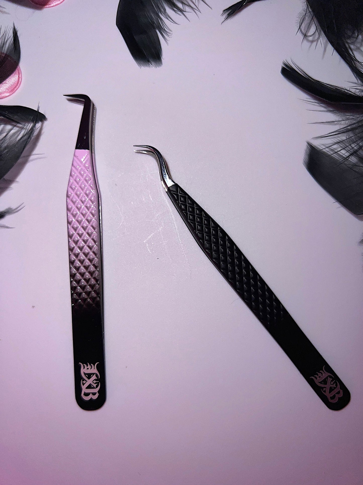 PINK POISON - BOOT TWEEZERS ♡︎