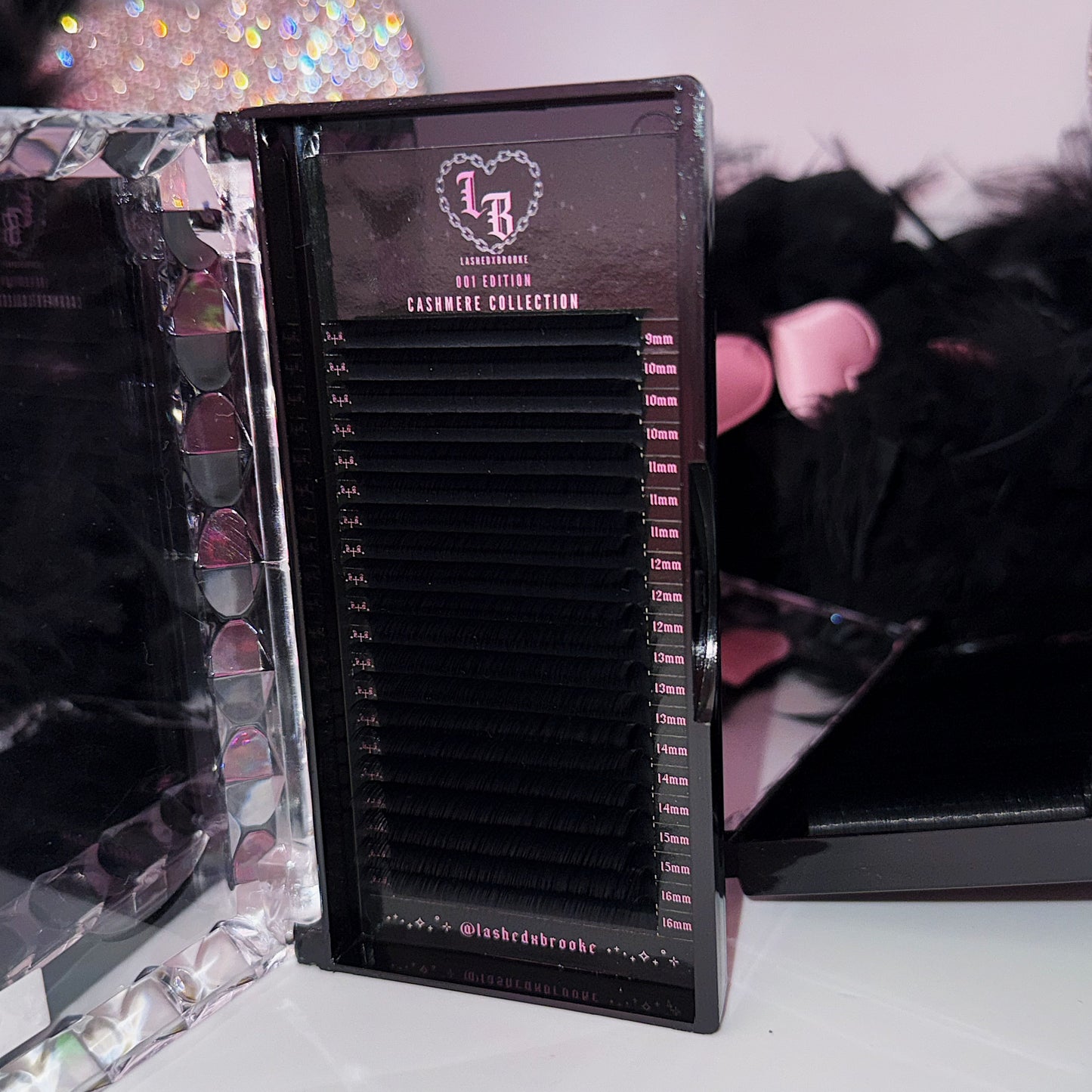 CASHMERE LASH TRAYS                                    ⋆♱✮♱⋆