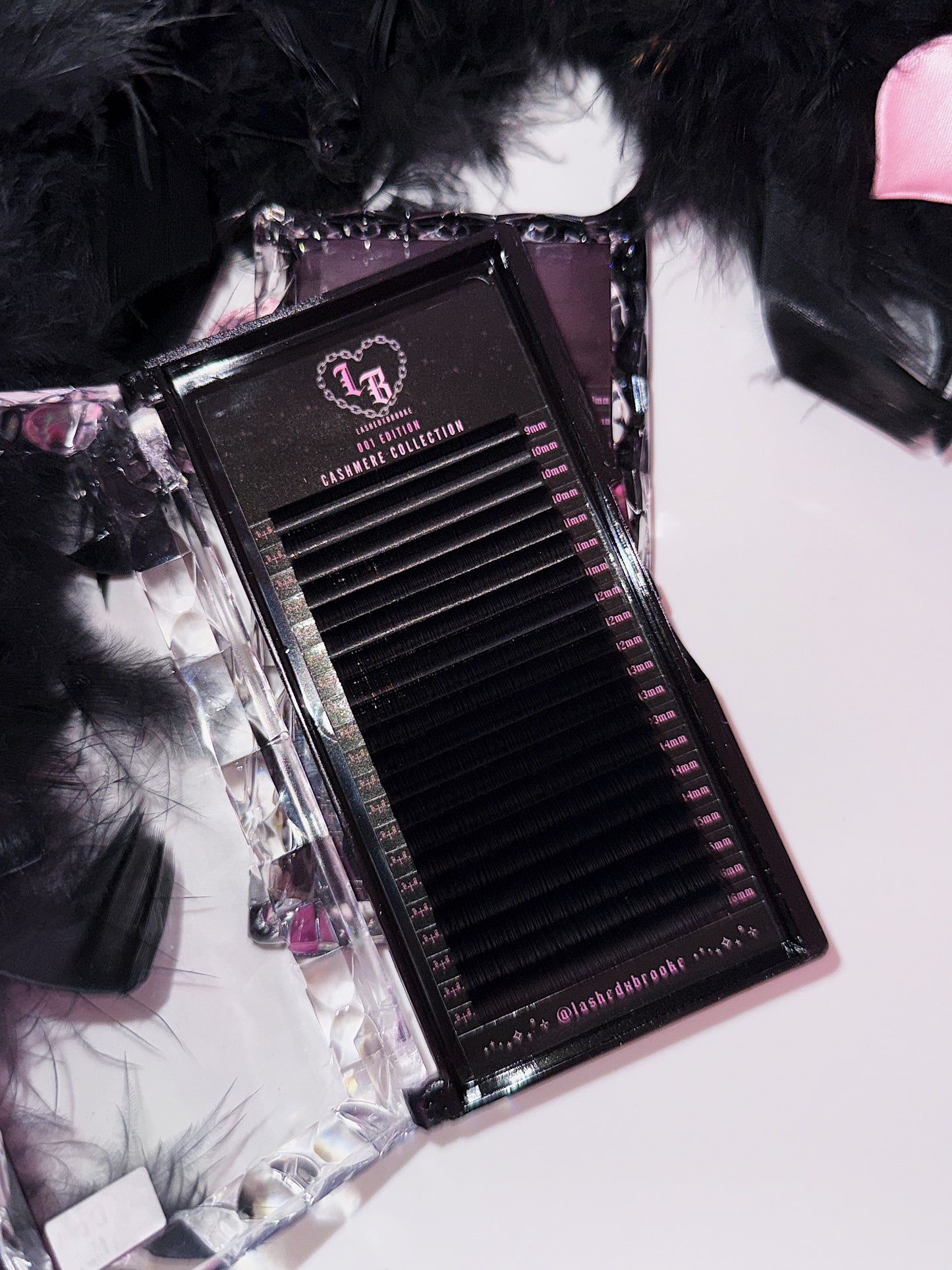 CASHMERE LASH TRAYS                                    ⋆♱✮♱⋆