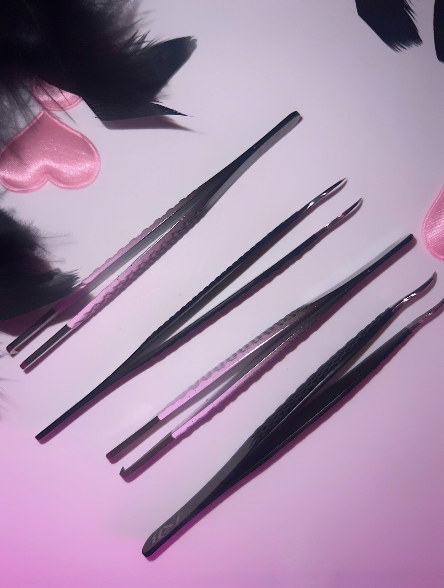 PINK POISON - BOOT TWEEZERS ♡︎