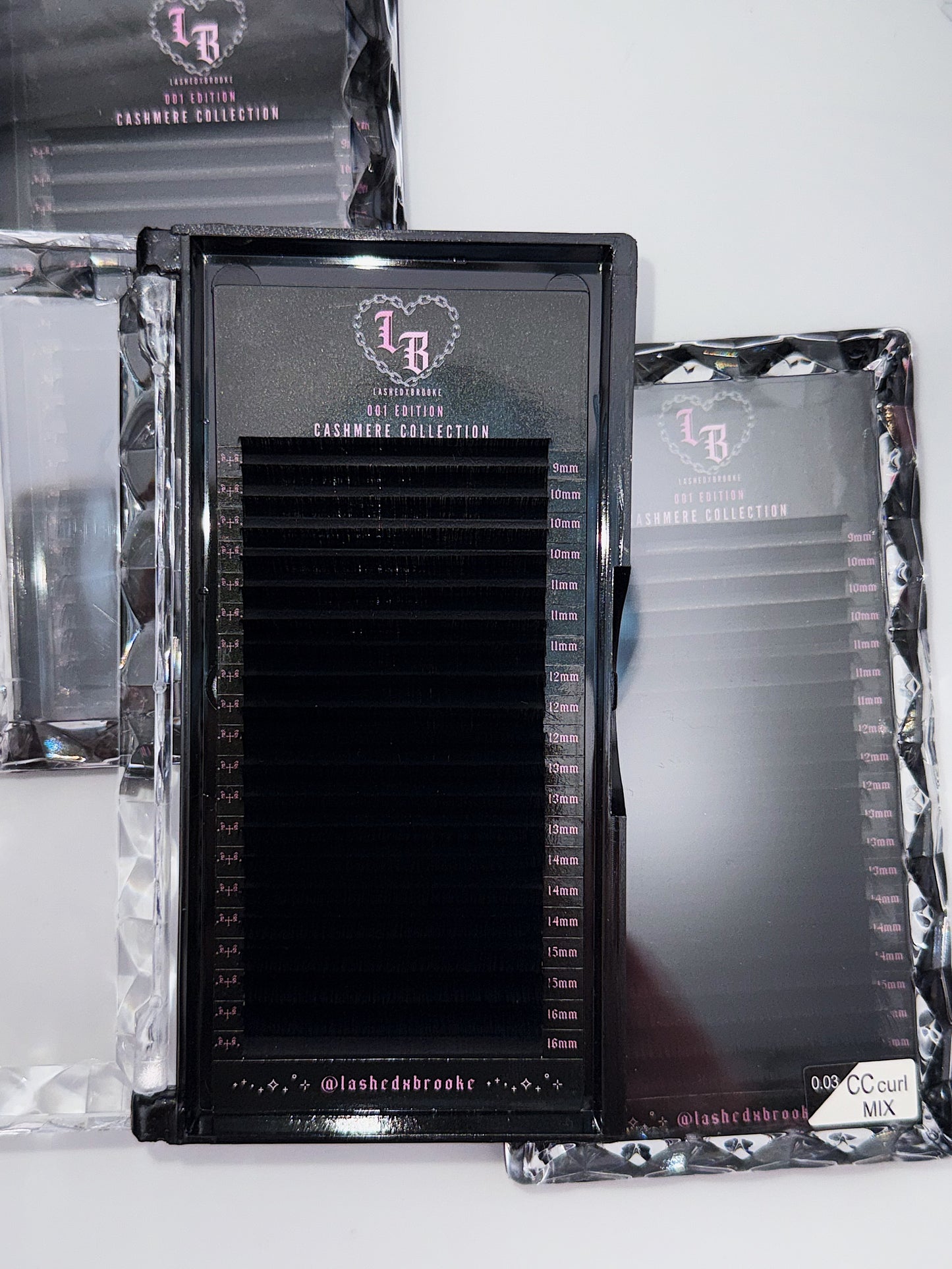 CASHMERE LASH TRAYS                                    ⋆♱✮♱⋆