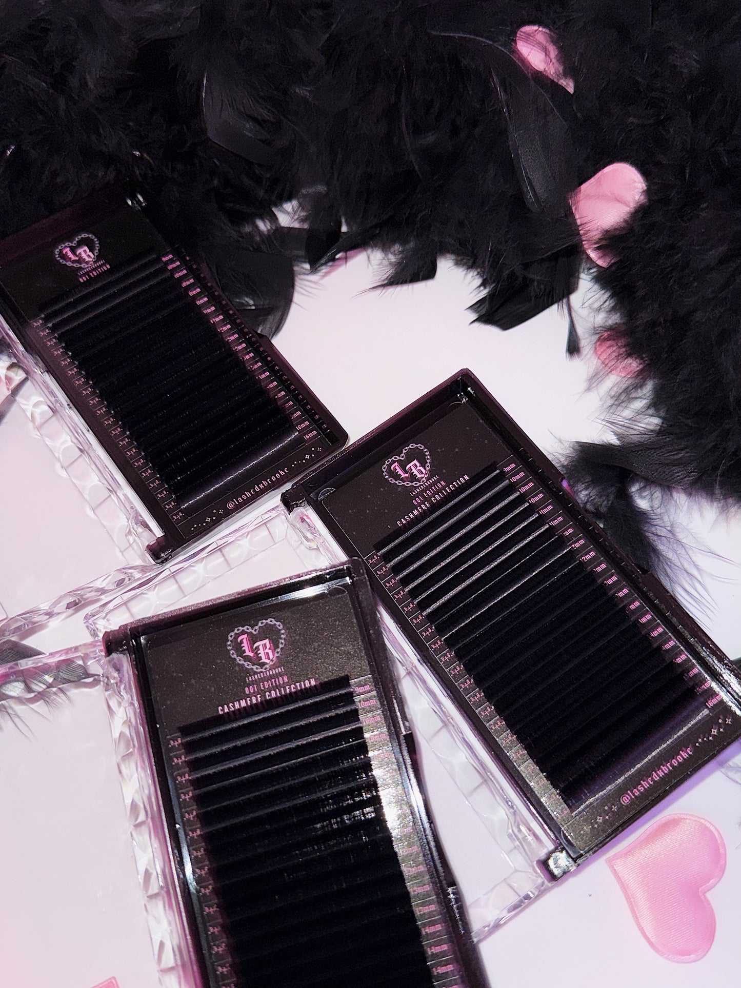 CASHMERE LASH TRAYS                                    ⋆♱✮♱⋆