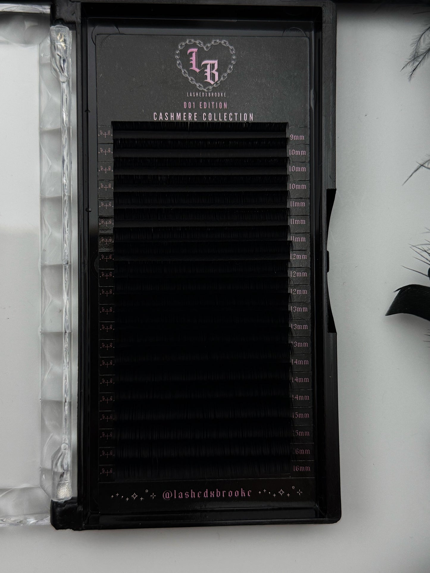 CASHMERE LASH TRAYS                                    ⋆♱✮♱⋆