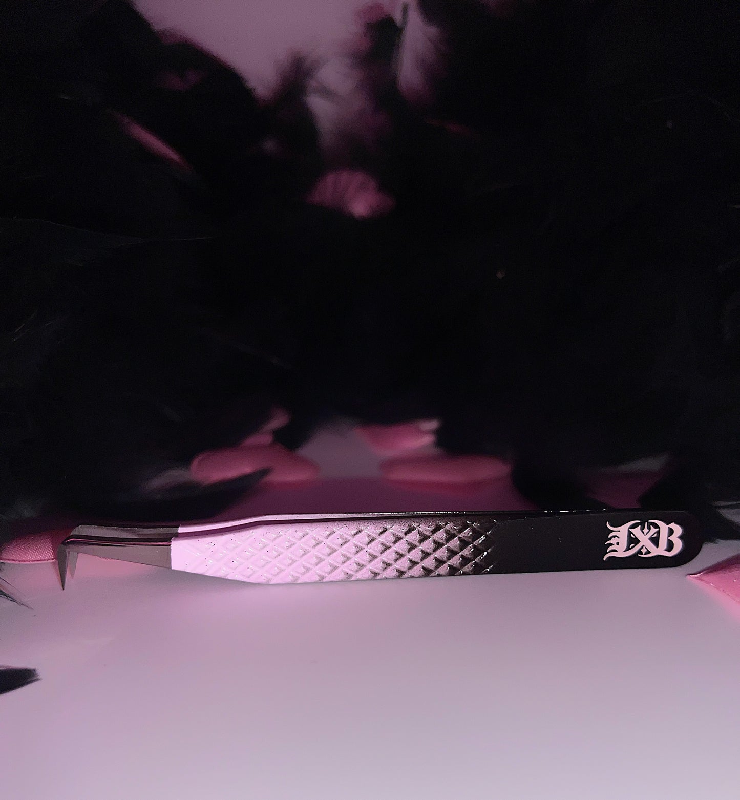PINK POISON - BOOT TWEEZERS ♡︎